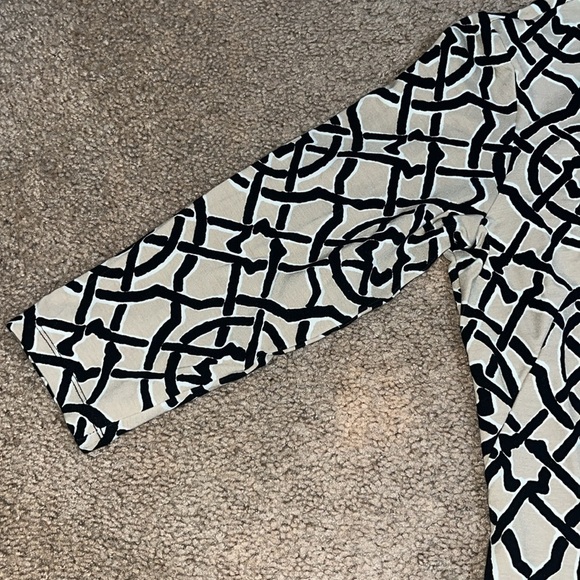 J. McLaughlin Devon 3/4 Sleeve Crew Neck Catalina Cloth Dress Black Tan Scribe M - Picture 5 of 10